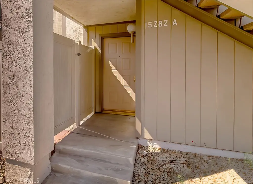 15282 Campus Park A, Moorpark, CA — listing photo 1