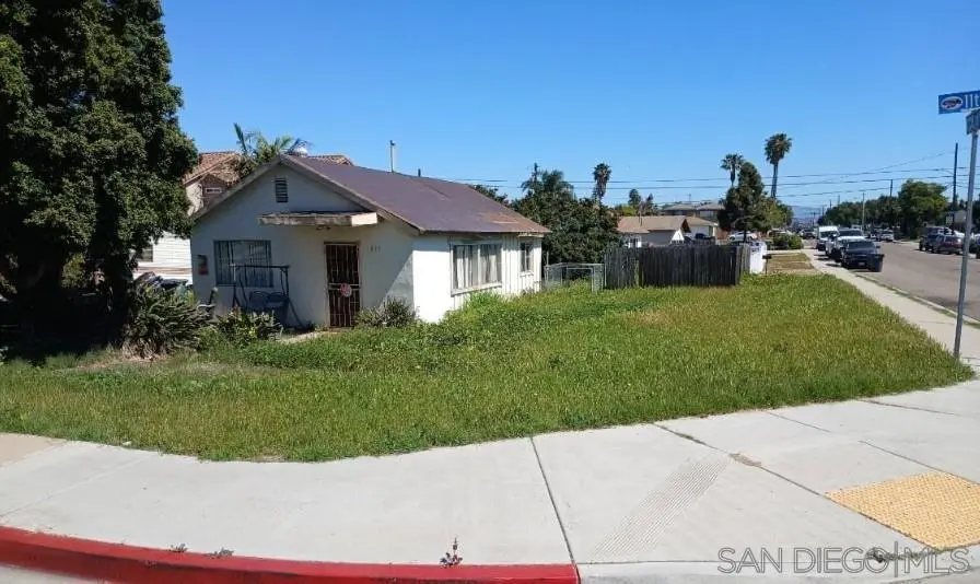 875 11th Street, Imperial Beach, CA — listing photo 1