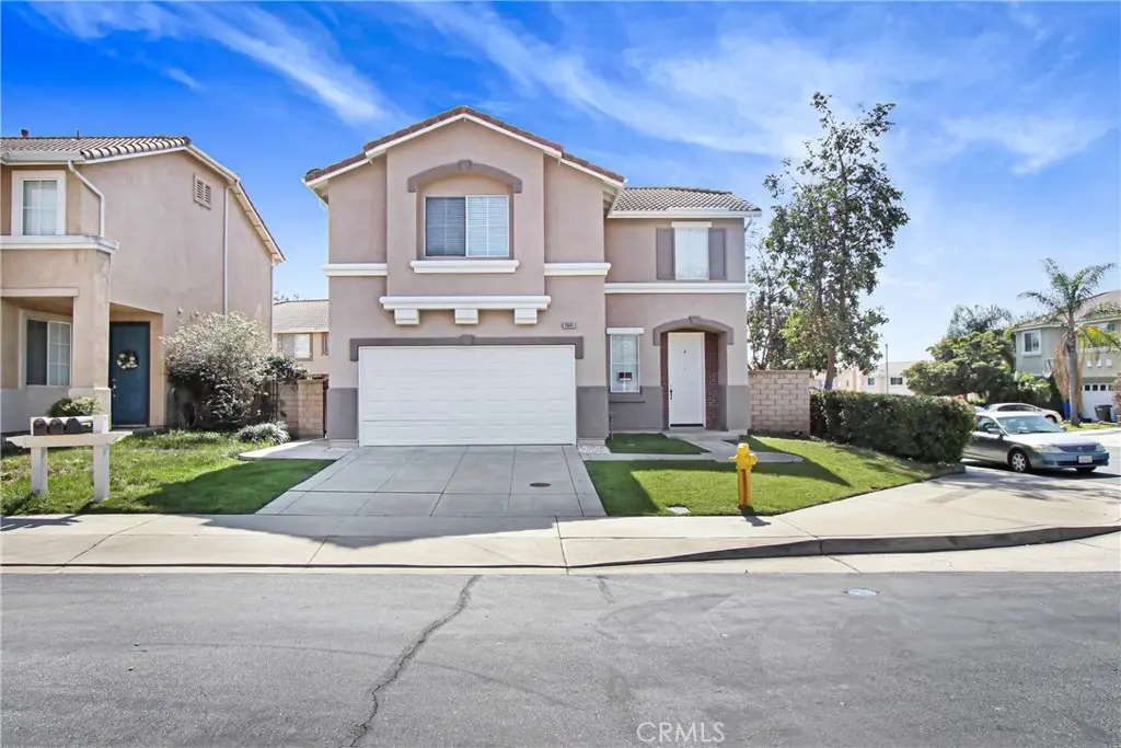 Single Family Residence for rent at 11841 Gage, Rancho Cucamonga, CA featuring 3 beds and 3 baths
