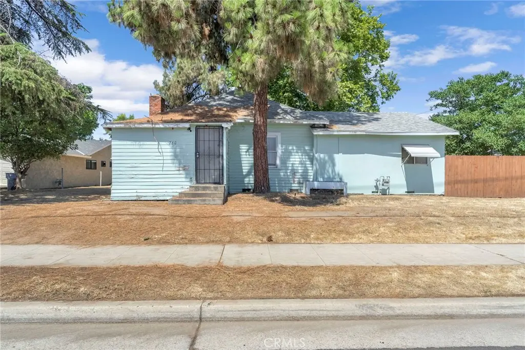 Single Family Residence for sale at 760 Sunnyside, Clovis, CA featuring 3 beds and 1 bath