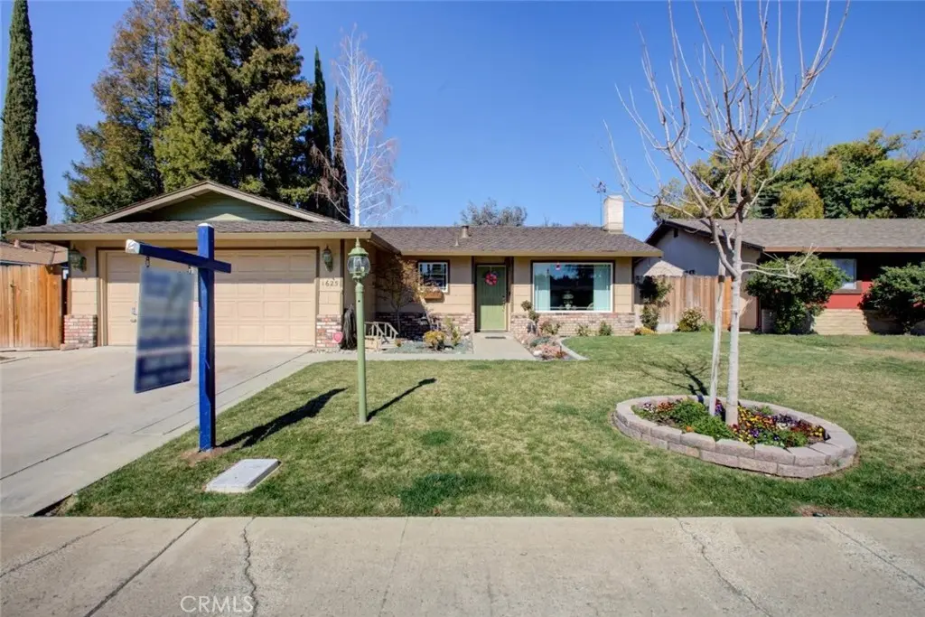 Single Family Residence for sale at 1625 Sheldon, Modesto, CA featuring 3 beds and 2 baths