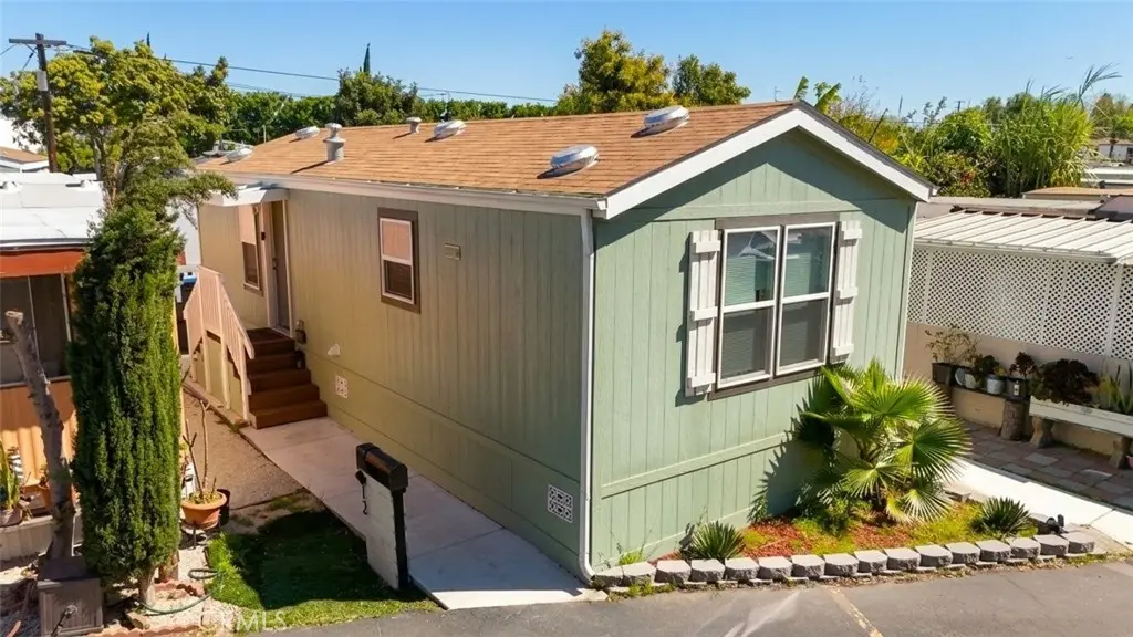 2767 W 1st 12, Santa Ana, CA — listing photo 1