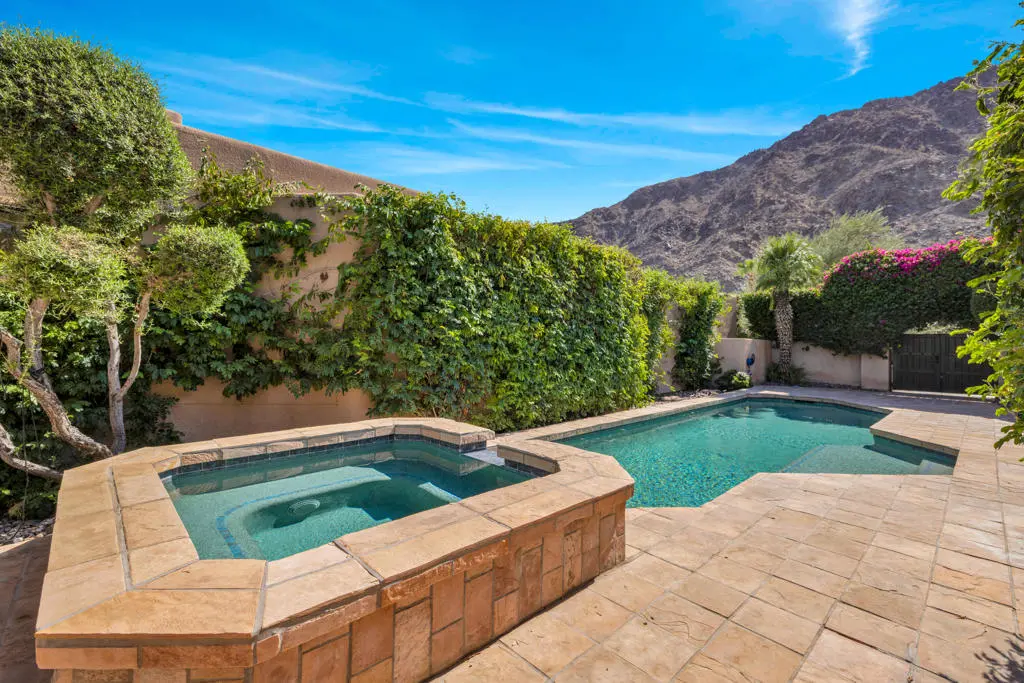 Single Family Residence for rent at 76895 Avenida Fernando, La Quinta, CA featuring 4 beds and 4 baths