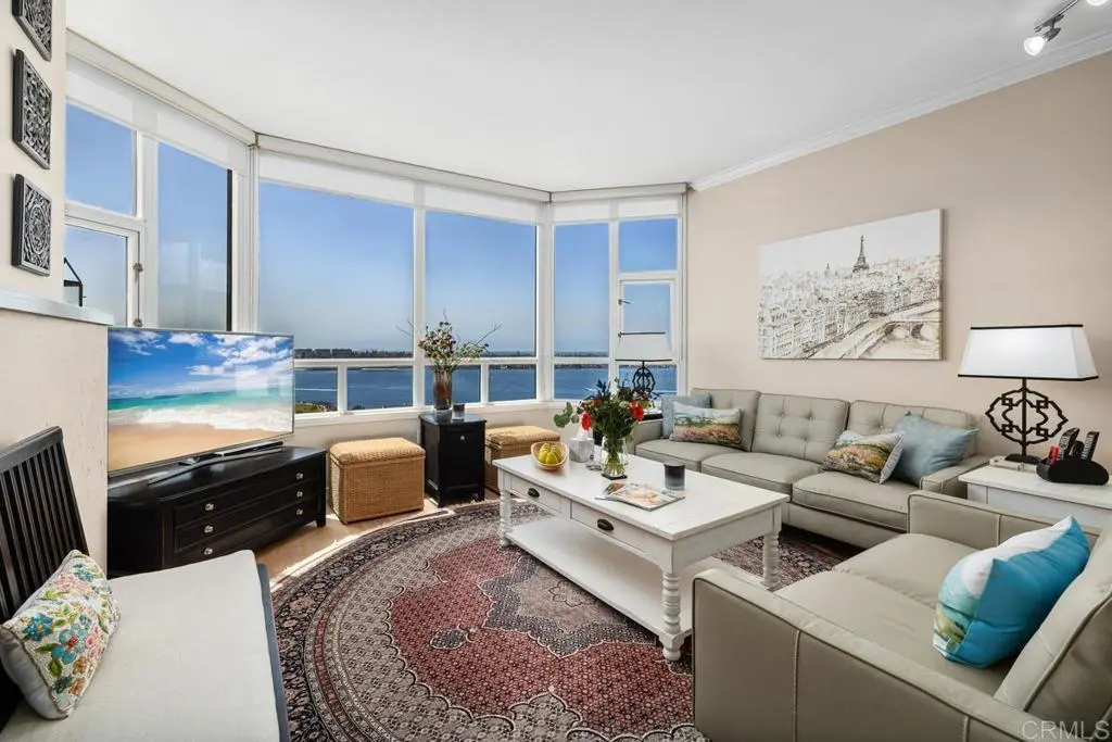 Condominium for rent at 700 W Harbor Drive 1703, San Diego, CA featuring 2 beds and 2 baths
