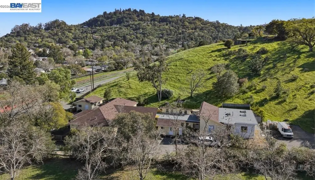 Residential Income for sale at 179 Los Ranchitos Rd, San Rafael, CA