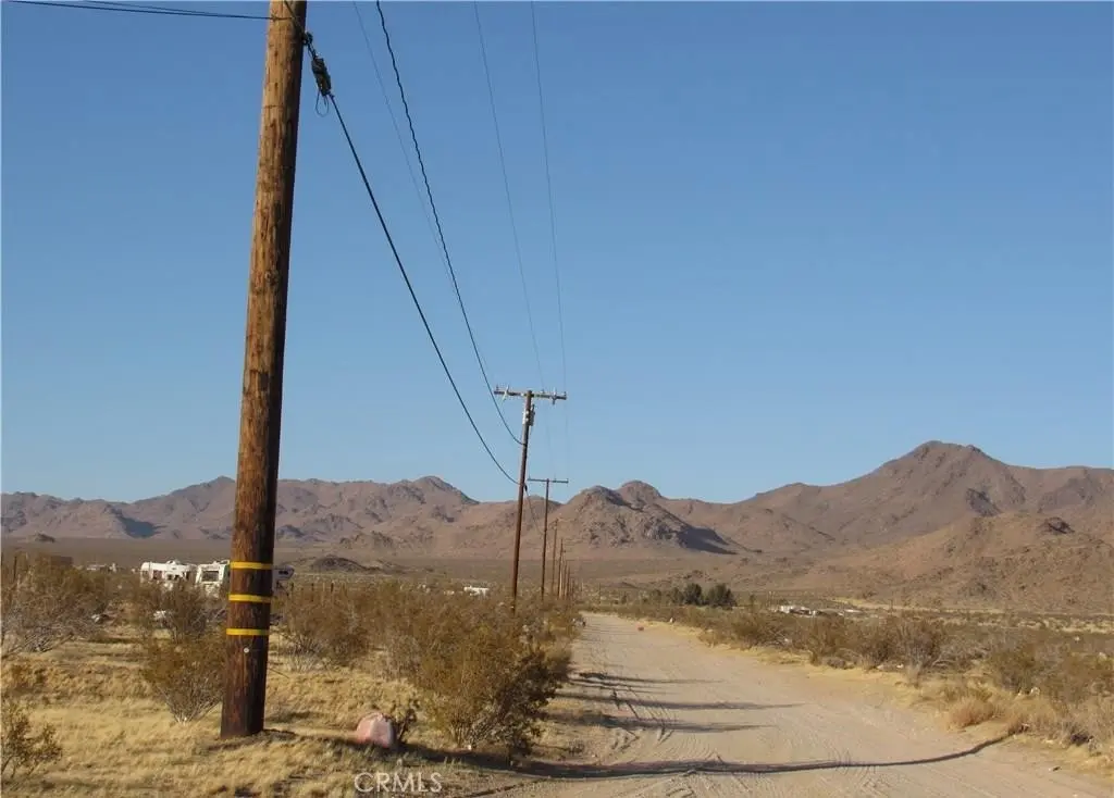 17485 Fern Road, Lucerne Valley, CA — listing photo 1