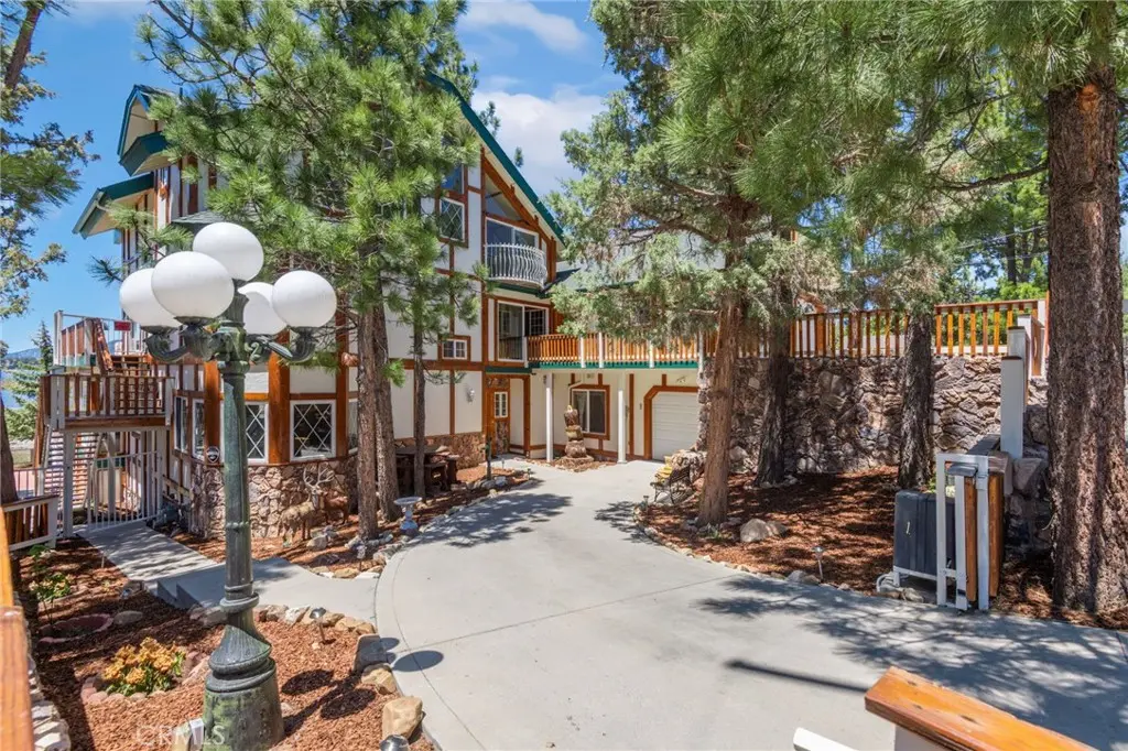 202 S Eagle Drive, Big Bear Lake, CA — listing photo 1