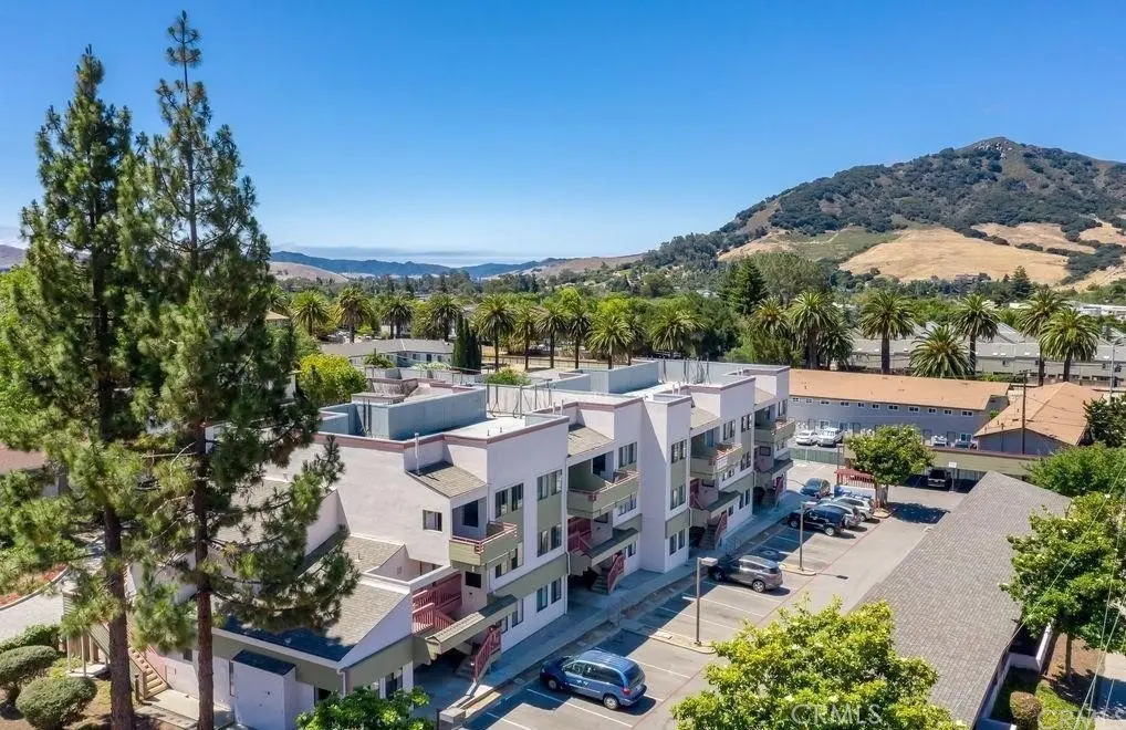 Condominium for rent at 1239 E Foothill Boulevard 207, San Luis Obispo, CA featuring 2 beds and 2 baths
