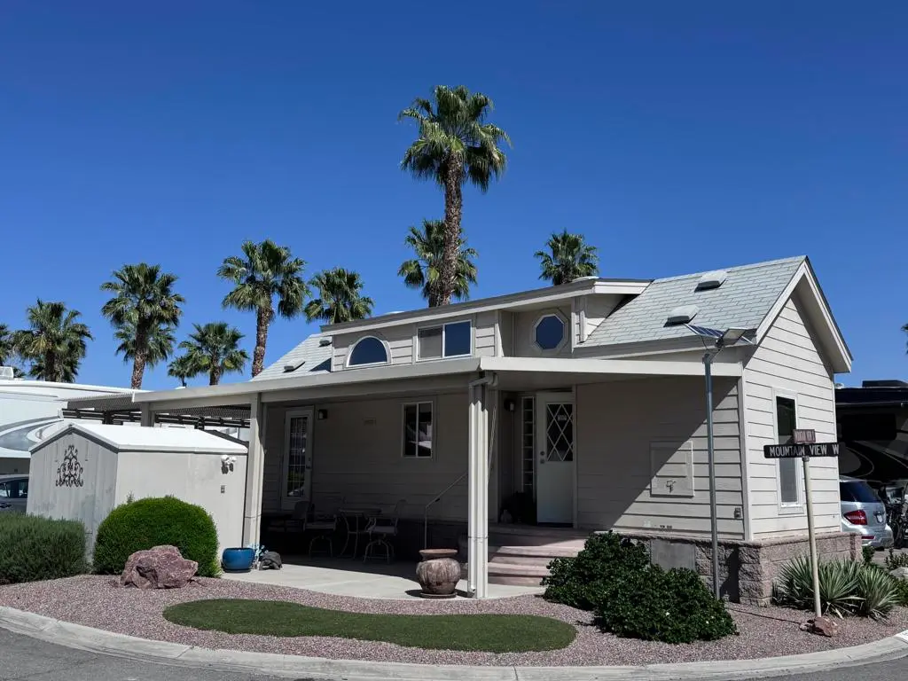 Manufactured In Park for sale at 81620 Avenue 49 276b, Indio, CA featuring 1 bed and 1 bath