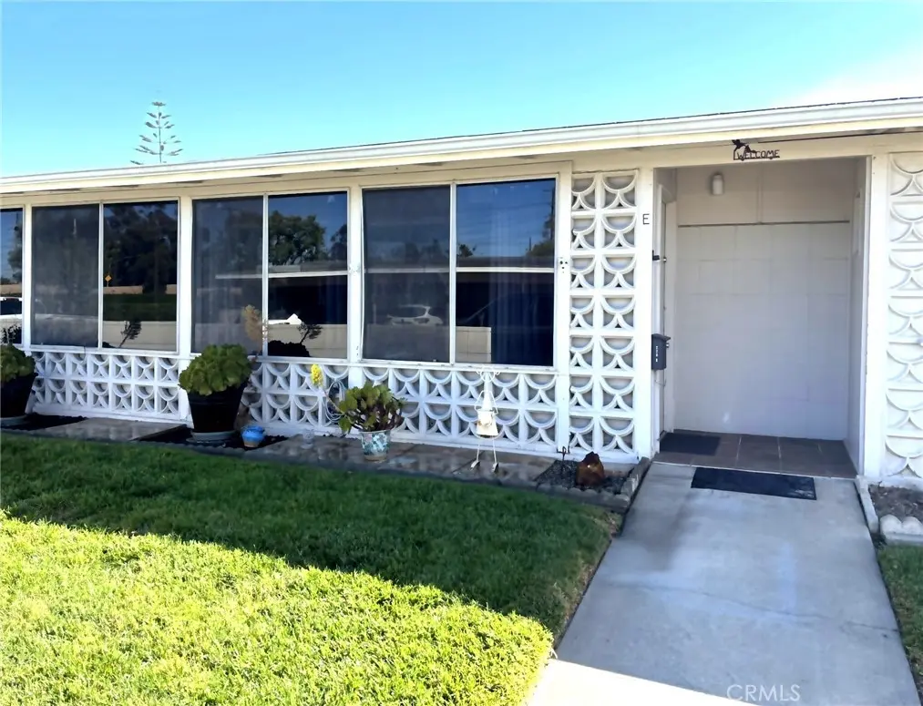 1075 Brookline Road M9-220E, Seal Beach, CA — listing photo 1