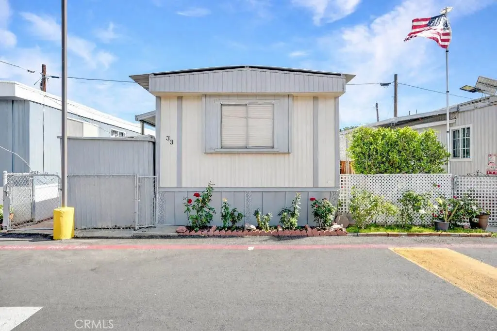 Manufactured In Park for sale at 6154 Mission 33, Riverside, CA featuring 2 beds and 2 baths