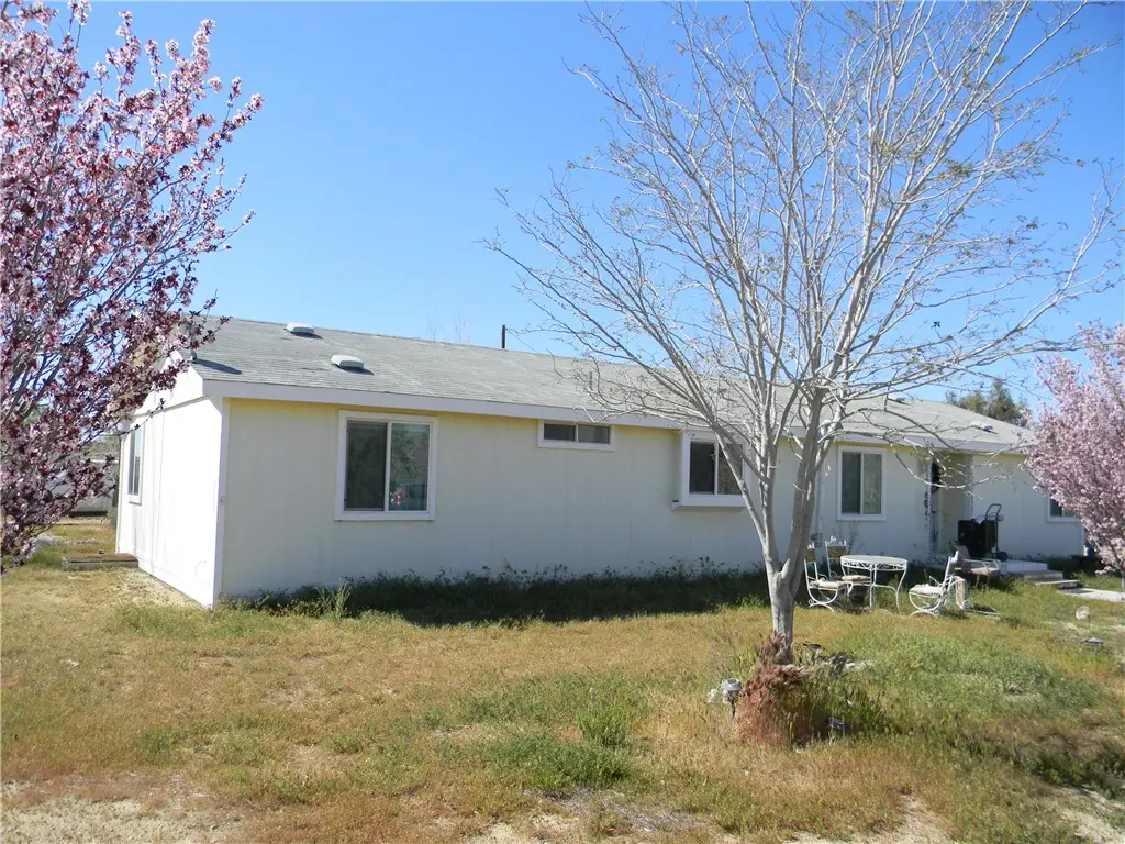 16846 E Avenue T, Llano, CA — listing photo 1