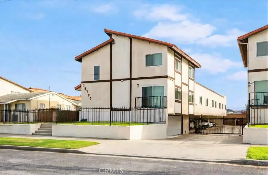 16720 S Dalton Ave, Gardena, CA — listing photo 1