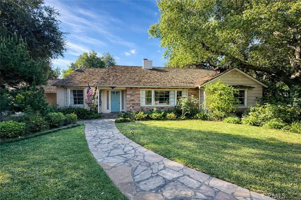 Residential Lease for rent at 18 Woodland Lane, Arcadia, Los Angeles County, CA featuring 3 beds and 2 baths