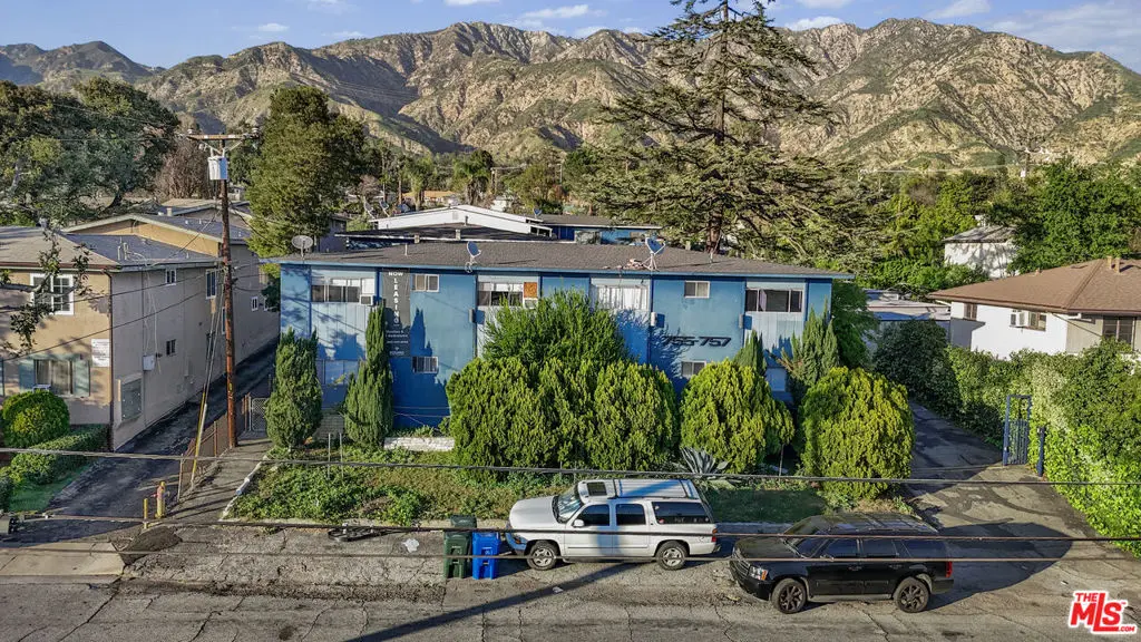 755 E Pine Street, Altadena, CA — listing photo 1