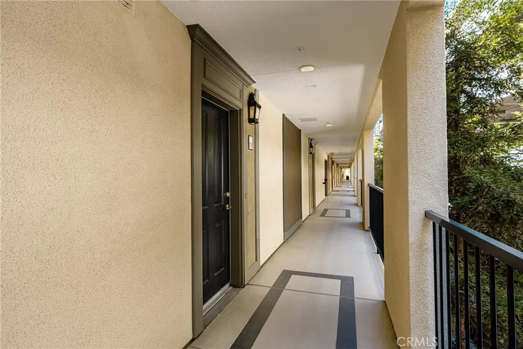 Condominium for sale at 3202 Watermarke, Irvine, CA featuring 1 bed and 1 bath