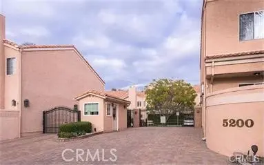 5200 White Oak Avenue 36, Encino, CA — listing photo 1