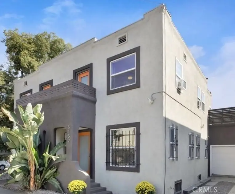 Residential Lease for rent at 5150 Romaine Street, Los Angeles, Los Angeles County, CA featuring 3 beds and 2 baths
