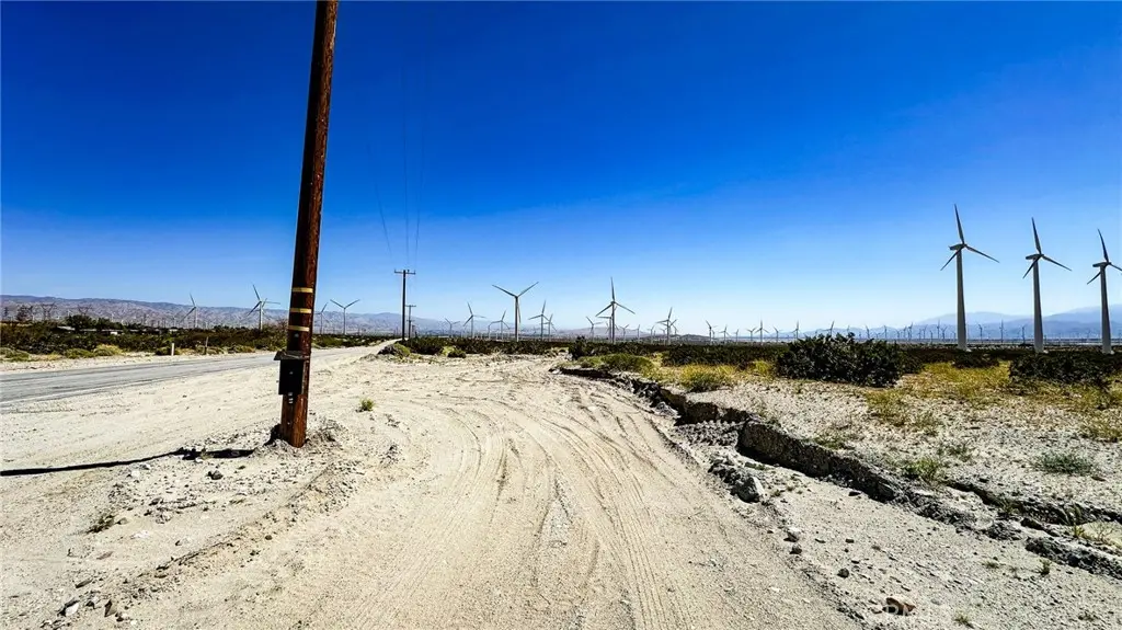8 Dillon Road, Desert Hot Springs, CA — listing photo 1