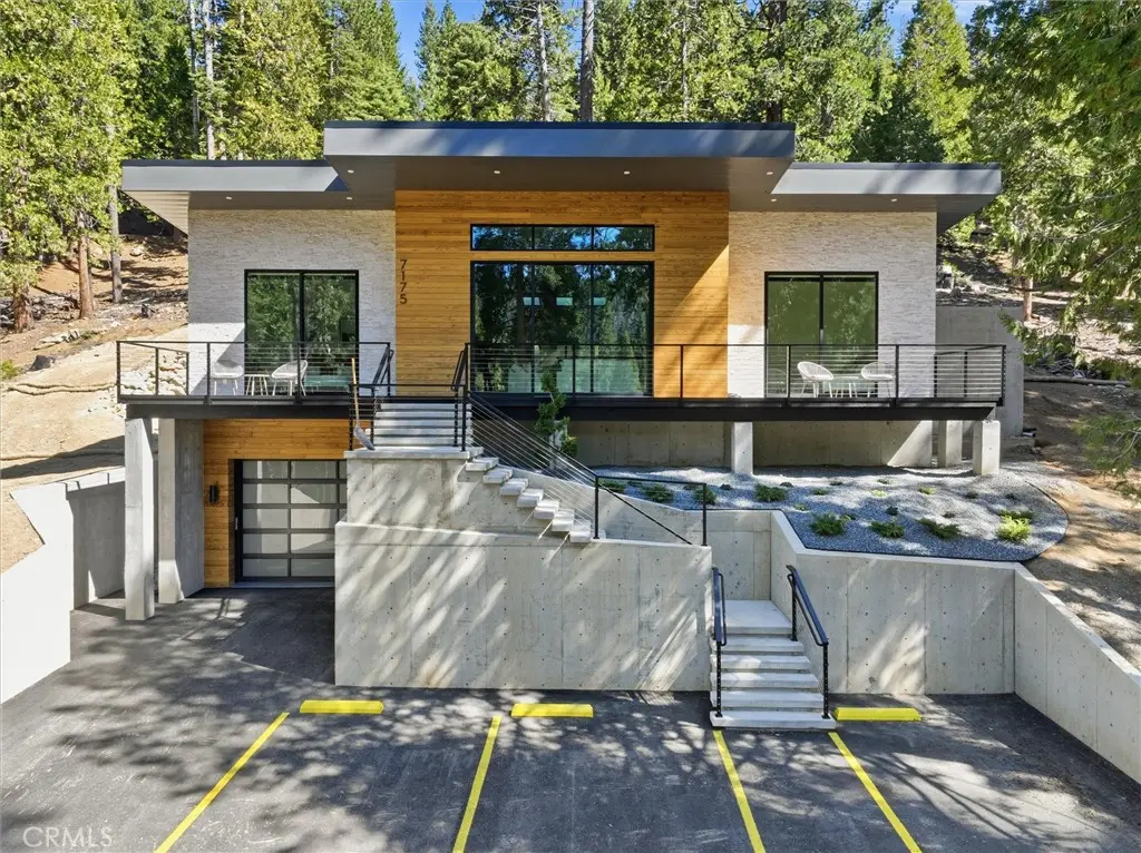 7175 Yosemite Park, Yosemite, CA — listing photo 1