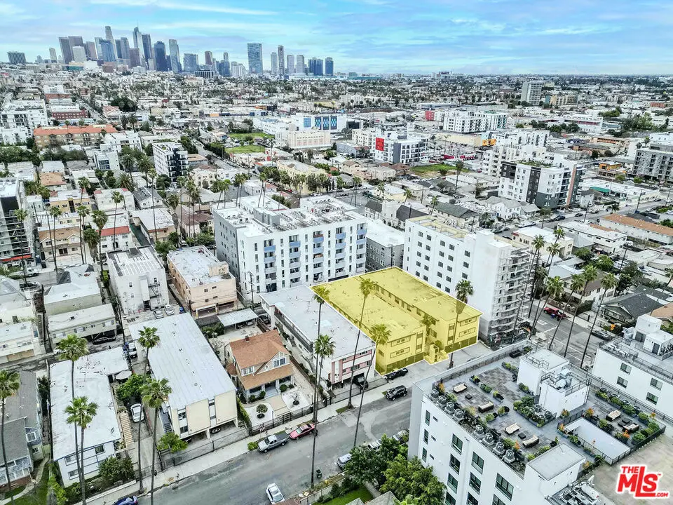 Residential Income for sale at 932 Fedora Street, Los Angeles, CA featuring 8 beds and 12 baths