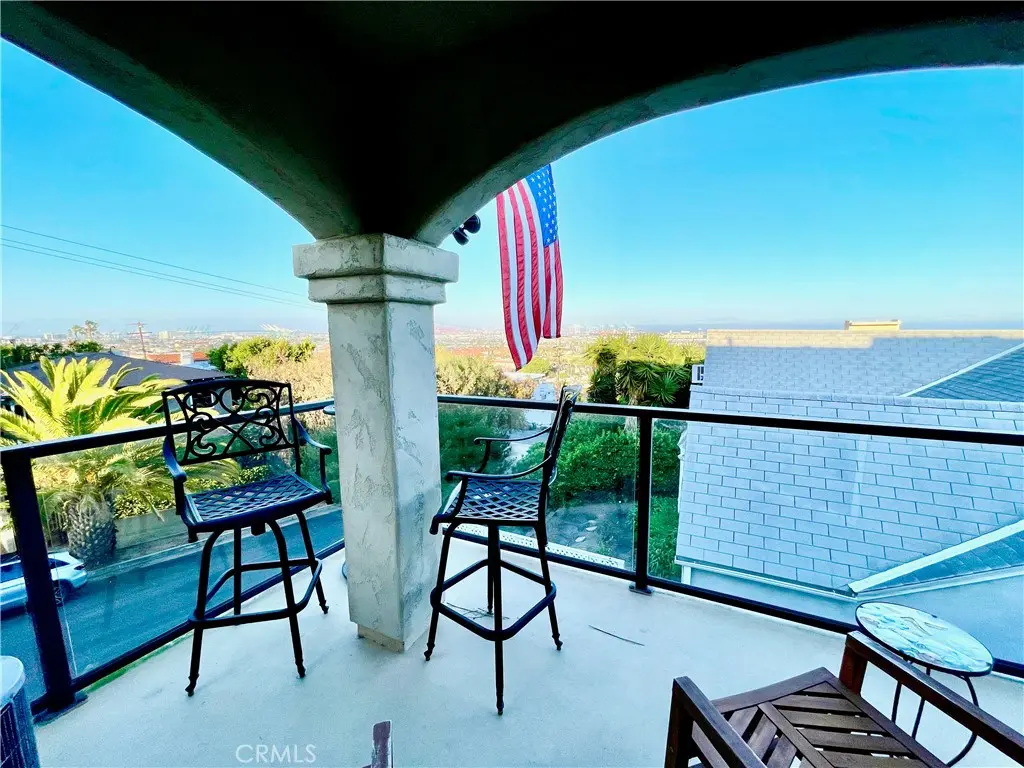 721 W 27th 1, San Pedro, CA — listing photo 1