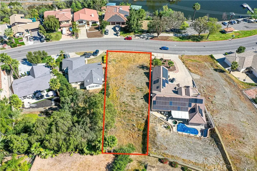 22253 Vacation, Canyon Lake, CA — listing photo 1