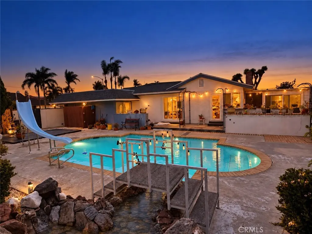 Single Family Residence for sale at 8131 Wenlock Circle, Huntington Beach, CA featuring 3 beds and 2 baths