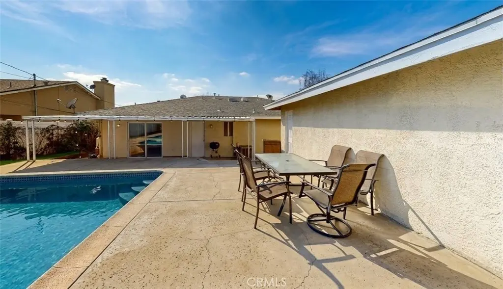 12943 California, Yucaipa, CA — listing photo 1