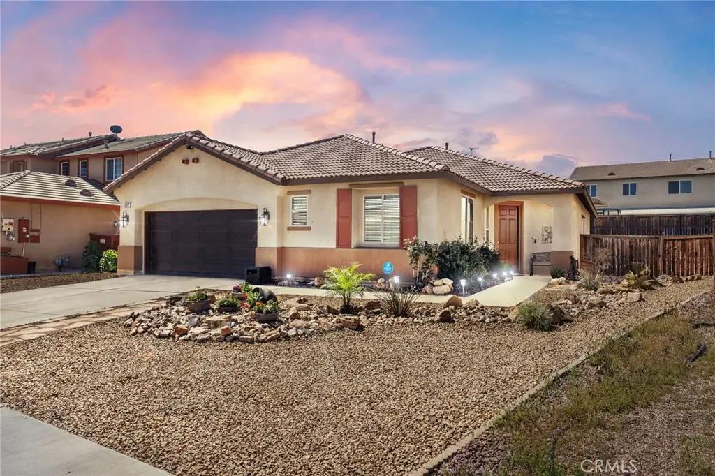 13817 Grant Way, Oak Hills, CA — listing photo 1
