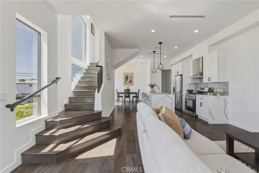 1301 Tamarind Avenue, Hollywood, CA — listing photo 1