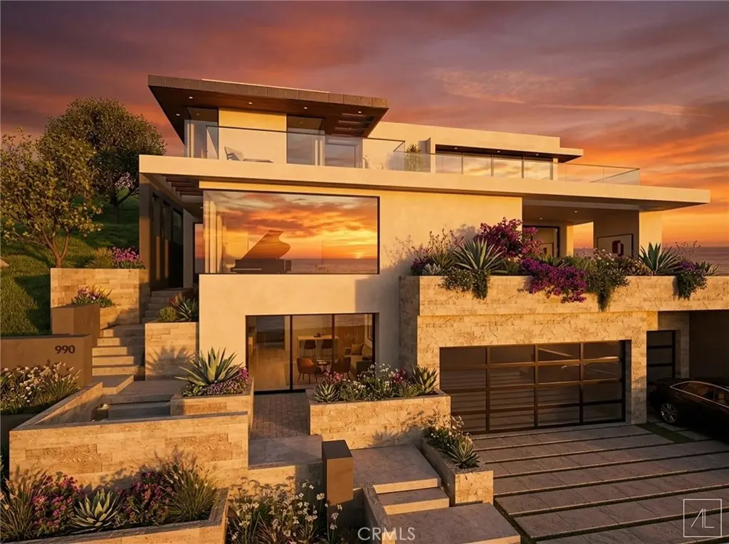 990 Hillcrest Drive, Laguna Beach, CA — listing photo 1