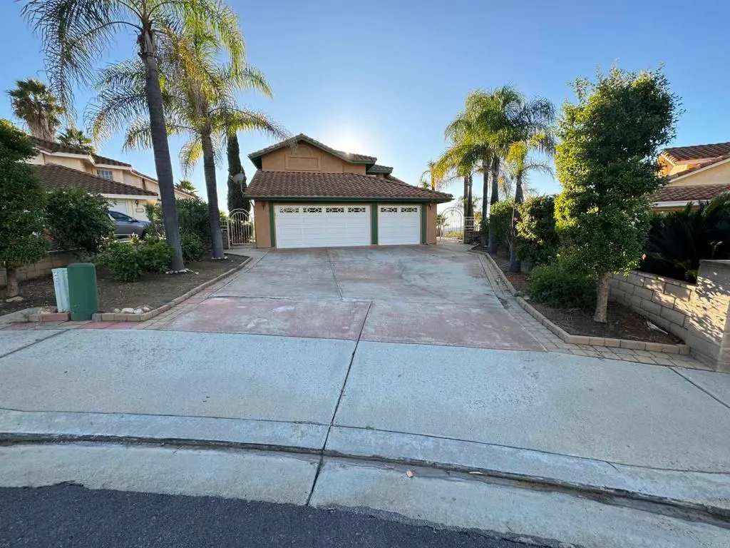 842 Porter Way, Fallbrook, CA — listing photo 1