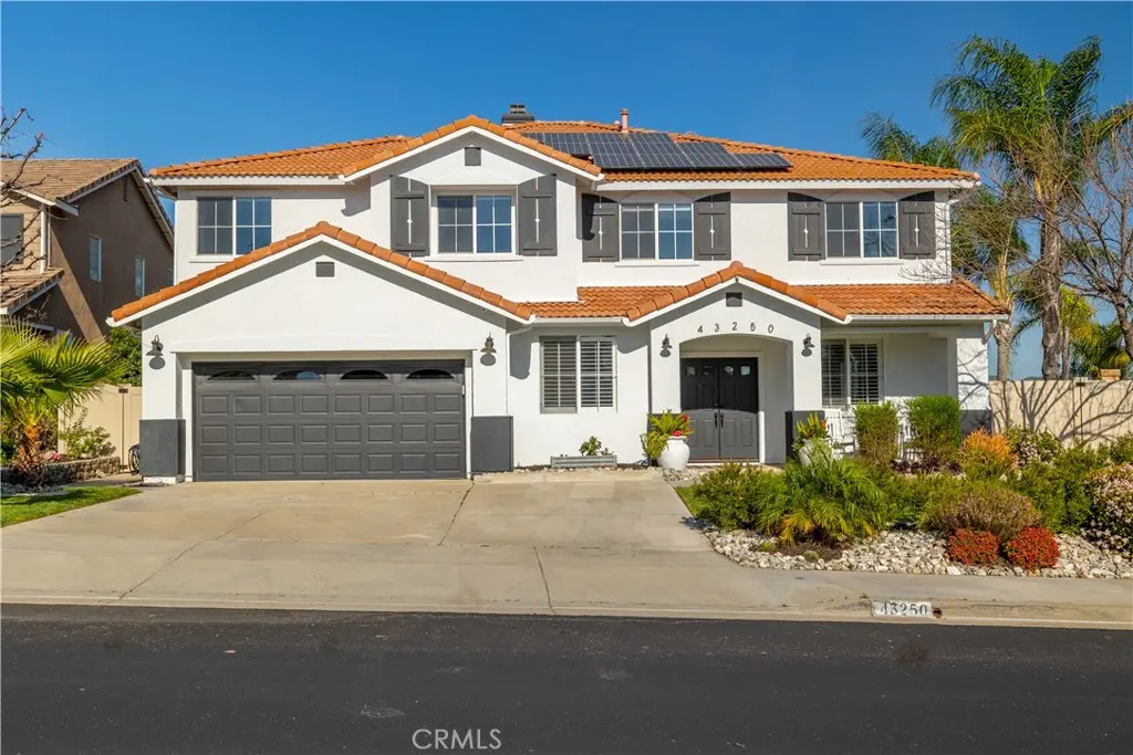 Single Family Residence for sale at 43250 Via Sabino, Temecula, CA featuring 6 beds and 4 baths