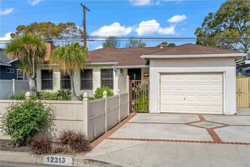 Single Family Residence for sale at 12313 Alberta, Culver City, CA featuring 3 beds and 2 baths