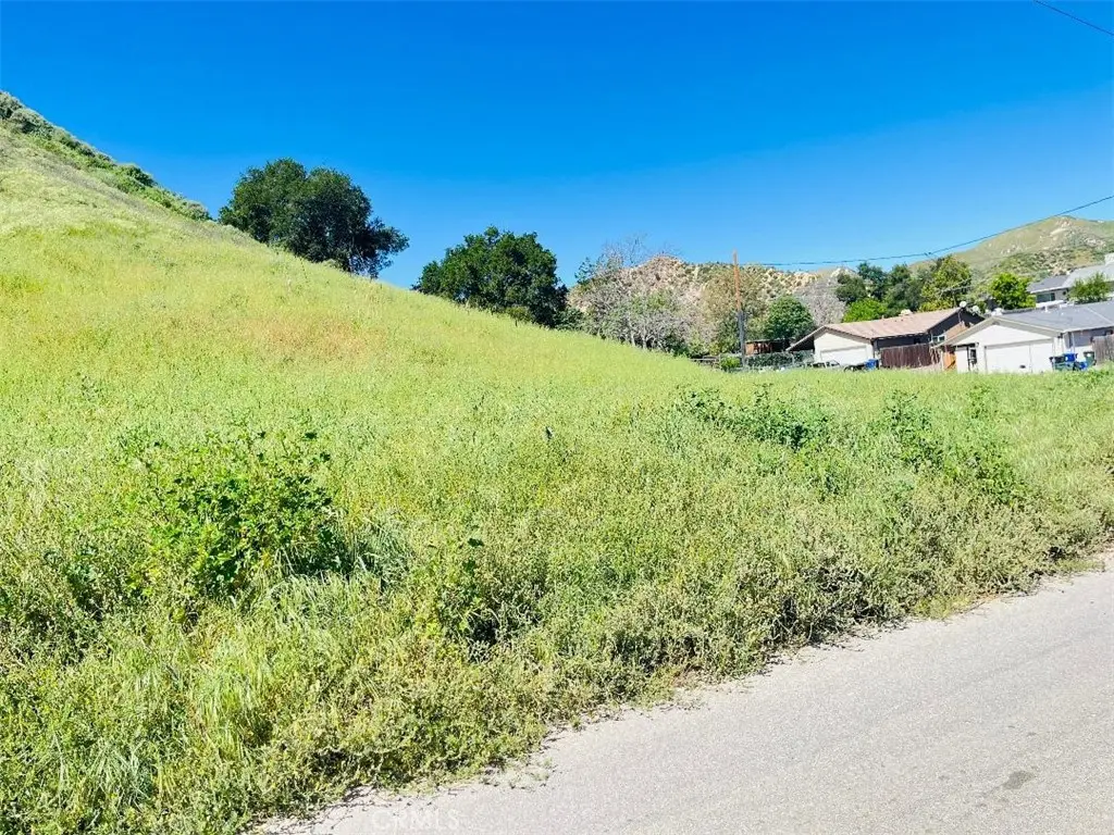 0 Paradise Rd, Val Verde, CA — listing photo 1