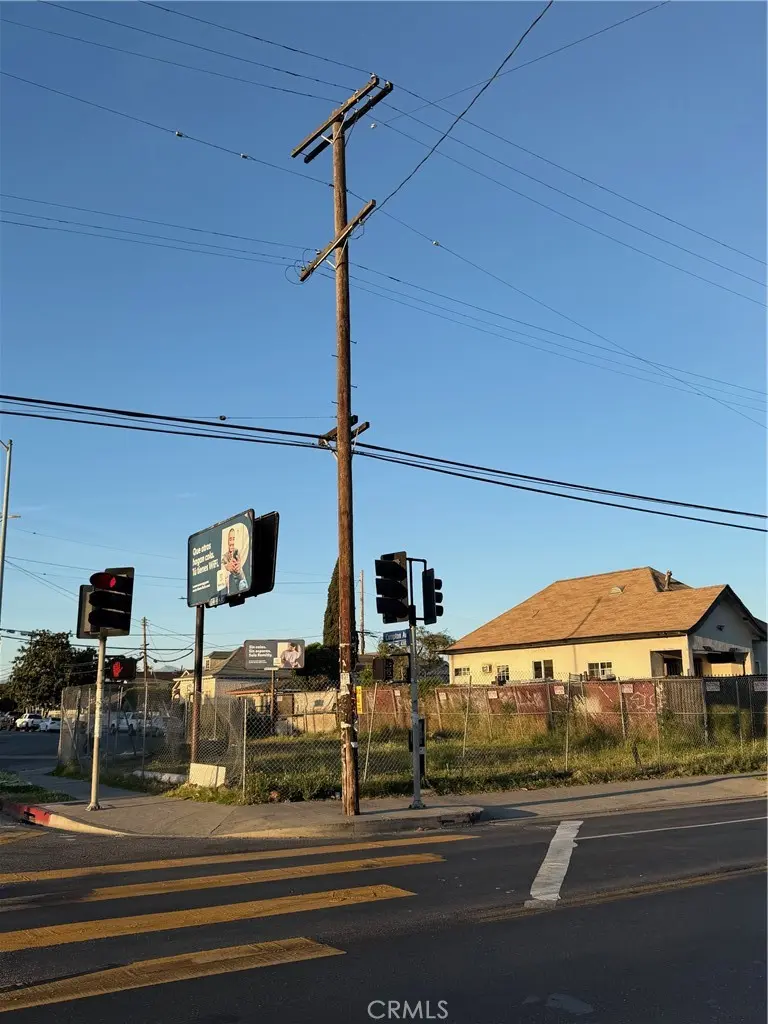 4366 Compton Ave, Los Angeles, CA — listing photo 1
