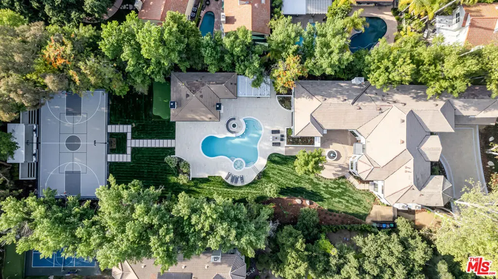 Single Family Residence for sale at 4261 Temma Court, Calabasas, CA featuring 7 beds and 9 baths