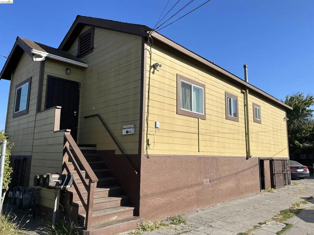 Triplex for sale at 381 A, 381B, 383 S 34Th St, Richmond, CA