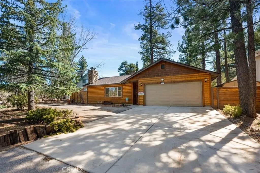 241 Wren, Big Bear Lake, CA — listing photo 1