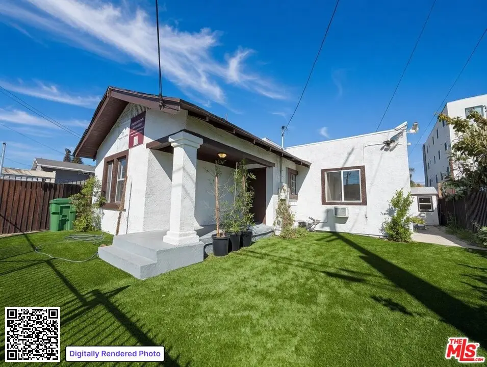 Residential Lease for rent at 1109 Exposition Boulevard, Los Angeles, Los Angeles County, CA featuring 5 beds and 2 baths