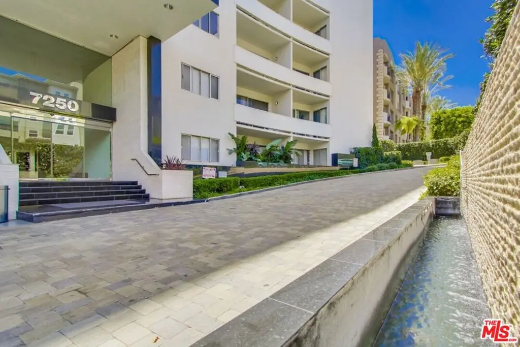 Residential Lease for rent at 7250 Franklin Avenue 1207, Los Angeles, Los Angeles County, CA featuring 2 beds and 3 baths