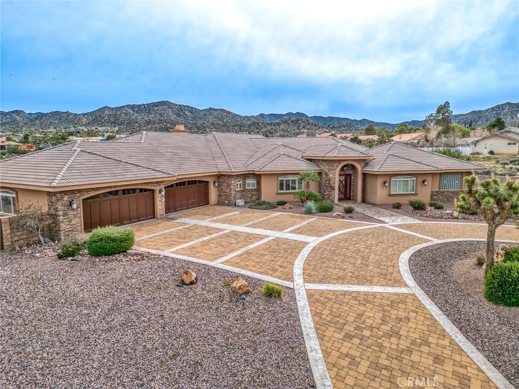58839 Santa Barbara Dr, Yucca Valley, CA — listing photo 1