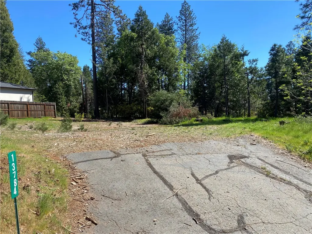 13784 Curtis Court, Magalia, CA — listing photo 1