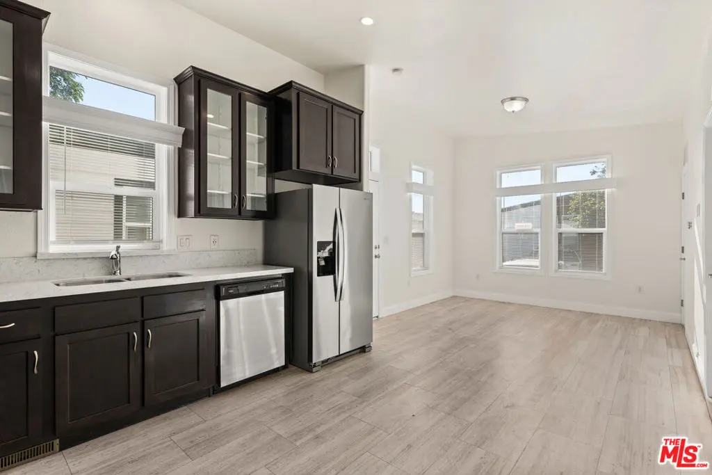 8250 Lankershim Boulevard 185, North Hollywood, CA — listing photo 1