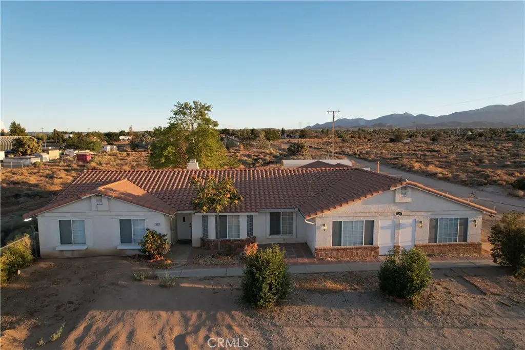 7653 Phelan, Phelan, CA — listing photo 1