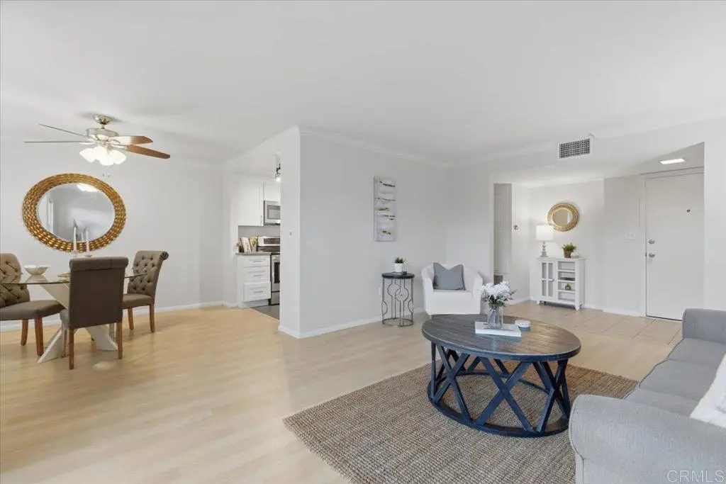 333 Orange Avenue 13, Coronado, CA — listing photo 1