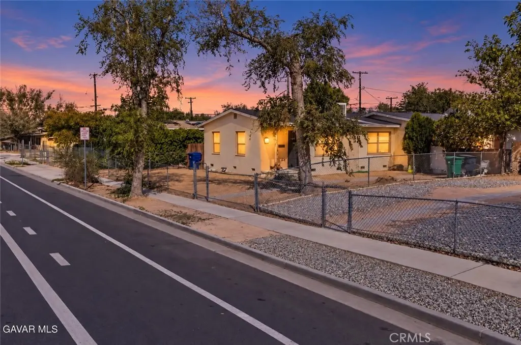 Duplex for sale at 45348 10th W, Lancaster, CA
