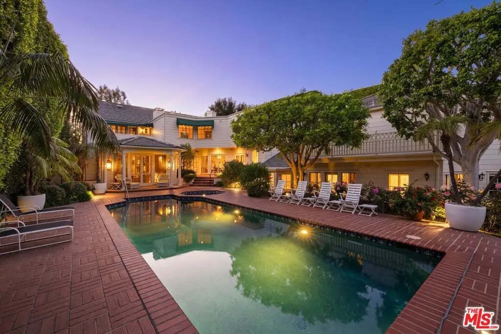 Single Family Residence for sale at 524 N Rockingham Avenue, Los Angeles, CA featuring 7 beds and 8 baths