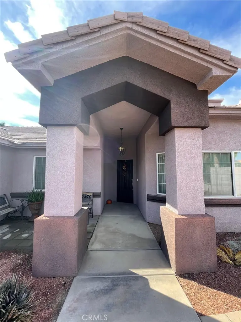 Residential Lease for rent at 31325 Avenida La Gaviota, Cathedral City, Riverside County, CA featuring 4 beds and 2 baths